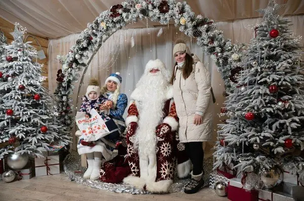 Работа резиденции Деда Мороза