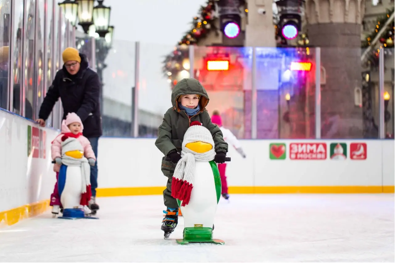 КАТАНИЕ НА КАТКЕ