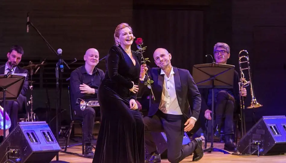 c любовью из ниоткуда