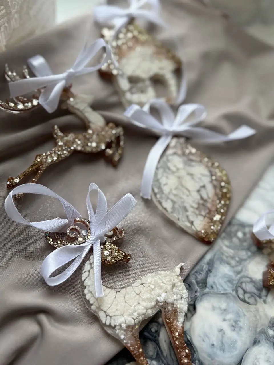 НОВОГОДНИЕ ИГРУШКИ