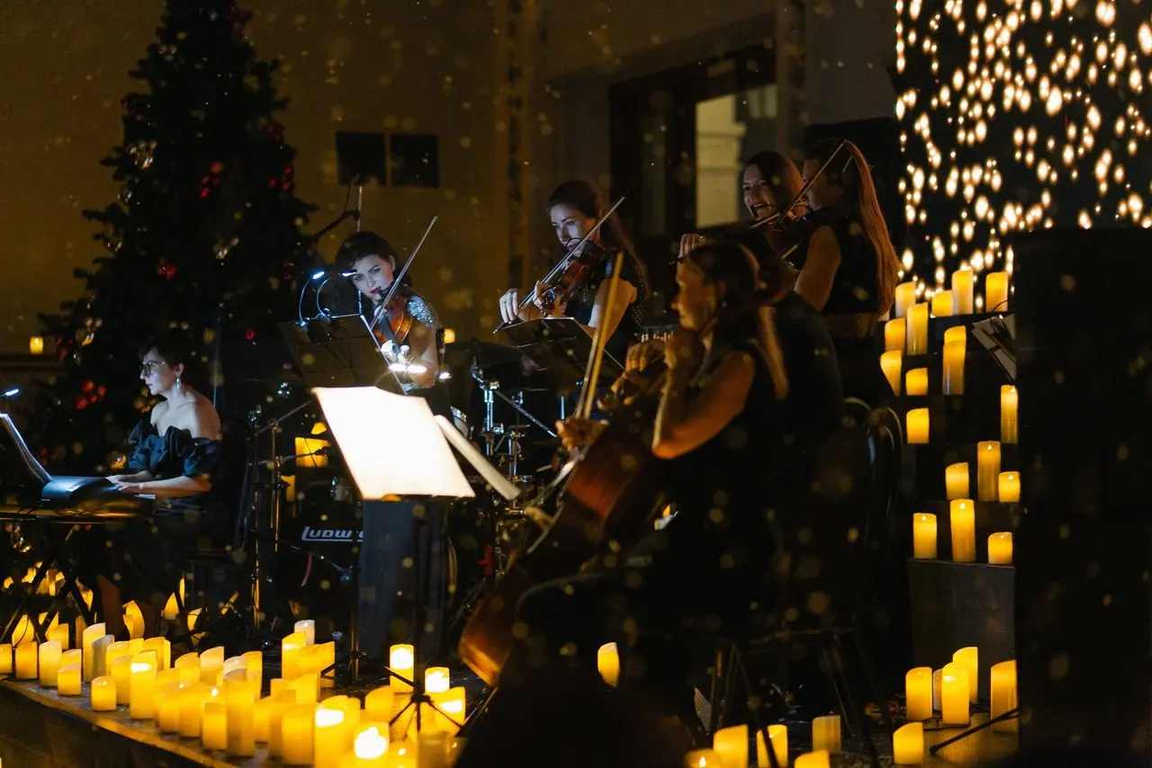 "Волшебный свет Рождества"