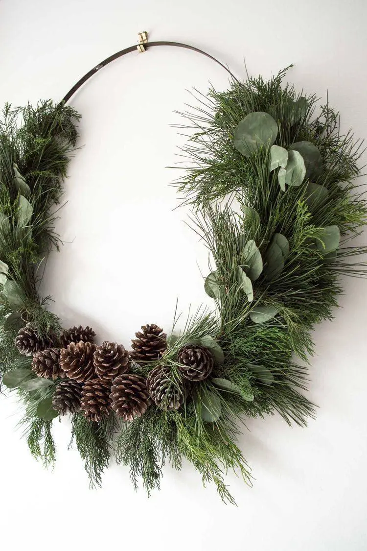 Рождественский венок из натуральной ели