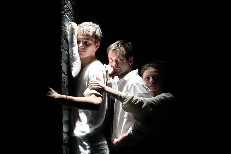 Подборка спектаклей