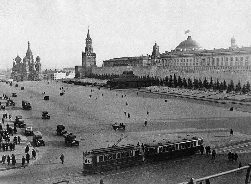 КРЕМЛЕВСКИЕ ТАЙНИКИ