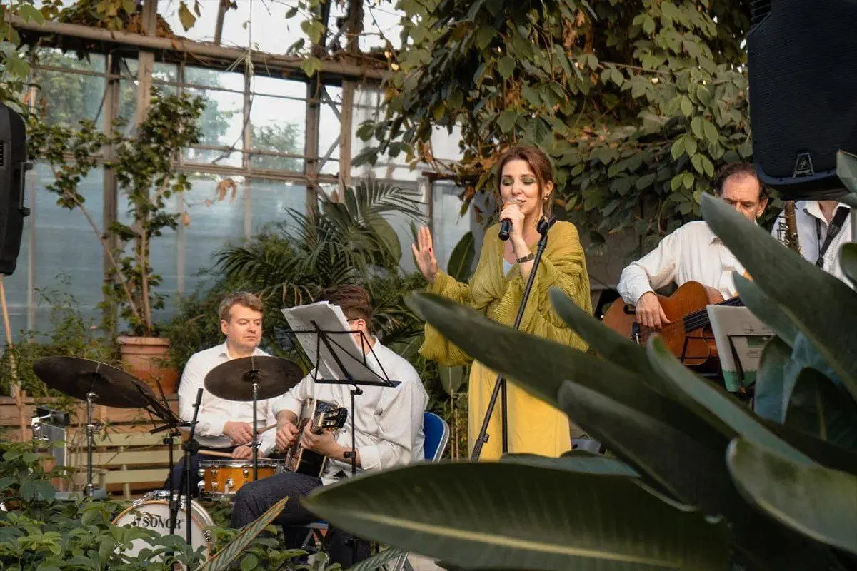 Концерт новогодних хитов ABBA в Оранжерее