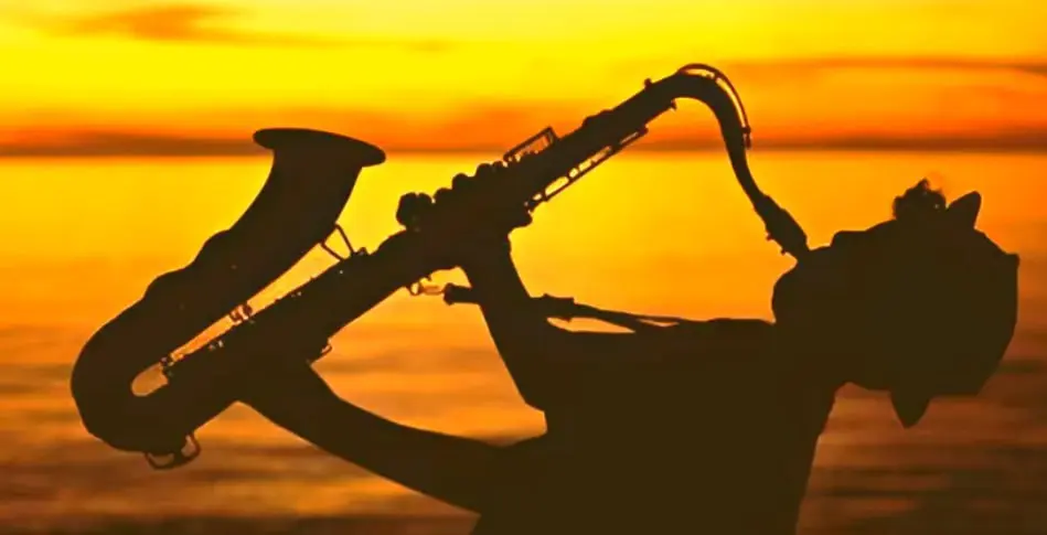 Концерт джаз-квартета на закате