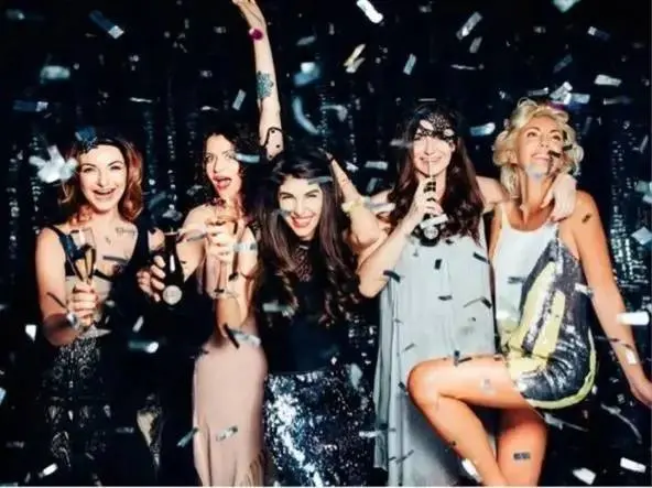 Вечеринка женского клуба с мастер-классами