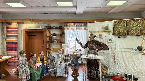 Семейный спектакль театра народных традиций Сказки из-за печки