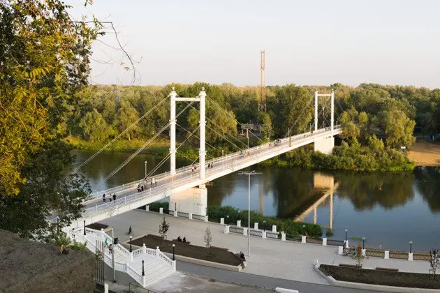 Экскурсия по Оренбургу на границе Европы и Азии