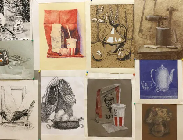 Выставка работ по точкам, линиям, пятнам