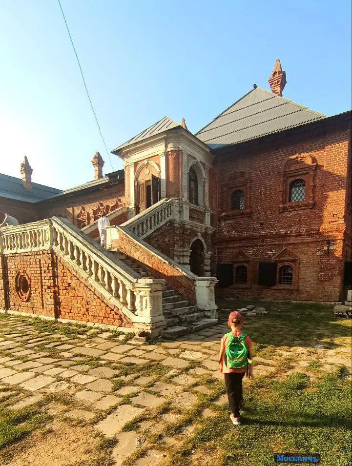 Экскурсия по району Крутицкого подворья и Новоспасского монастыря