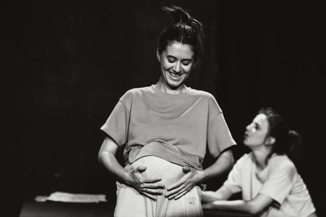 Спектакль про материнство