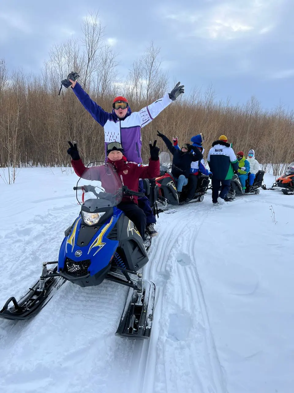 Катание на снегоходах в гриль-парке FINLAND