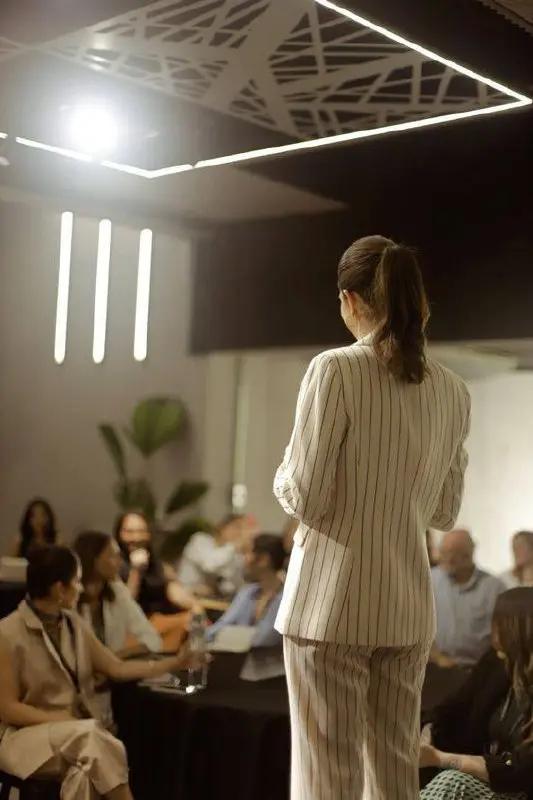 Бизнес встреча о масштабировании в 2026 году