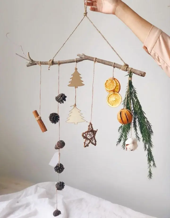 Мастер-классы по изготовлению новогодних подвесов, росписи спилов и пряников