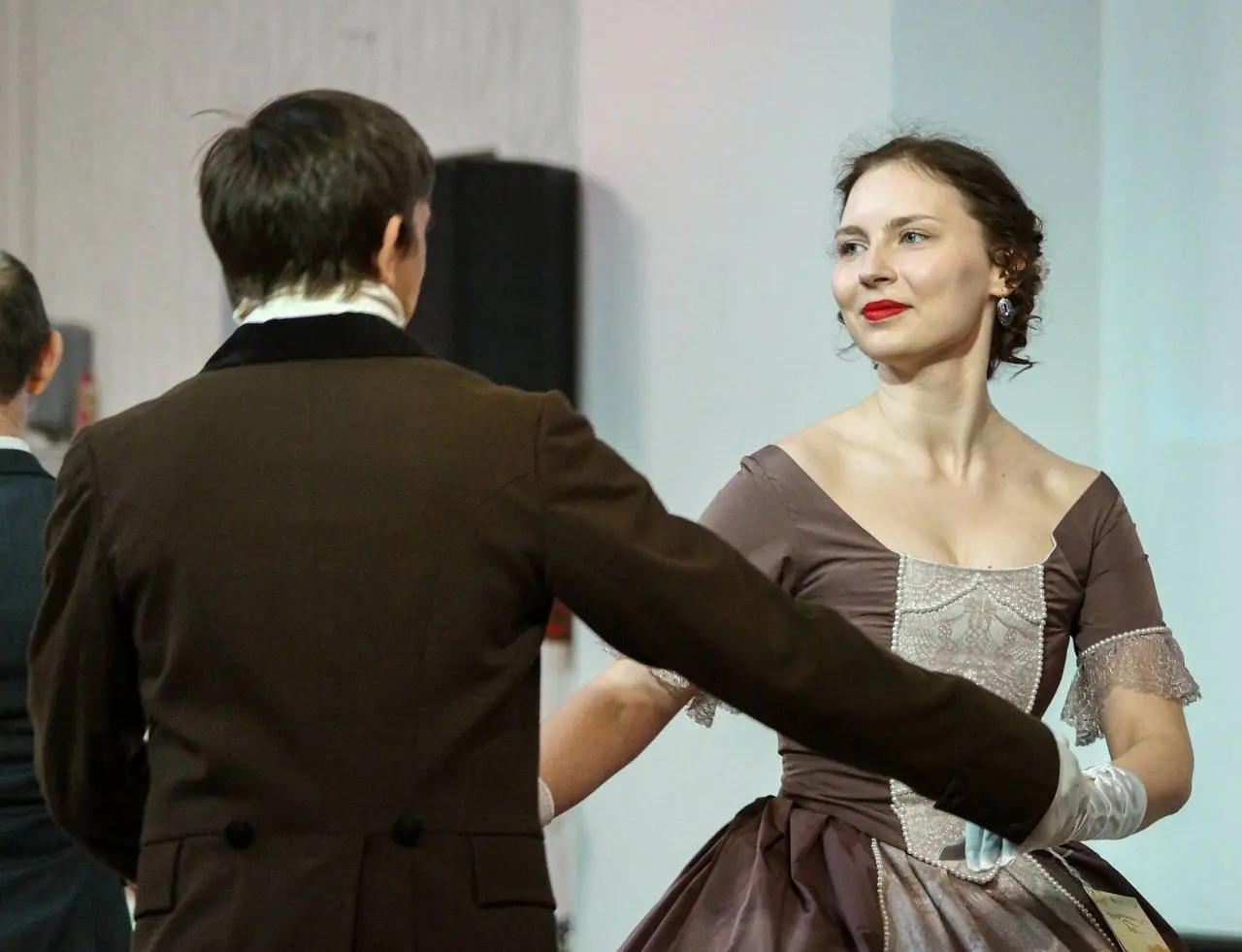 Мастер-классы по подготовке к Святочному балу