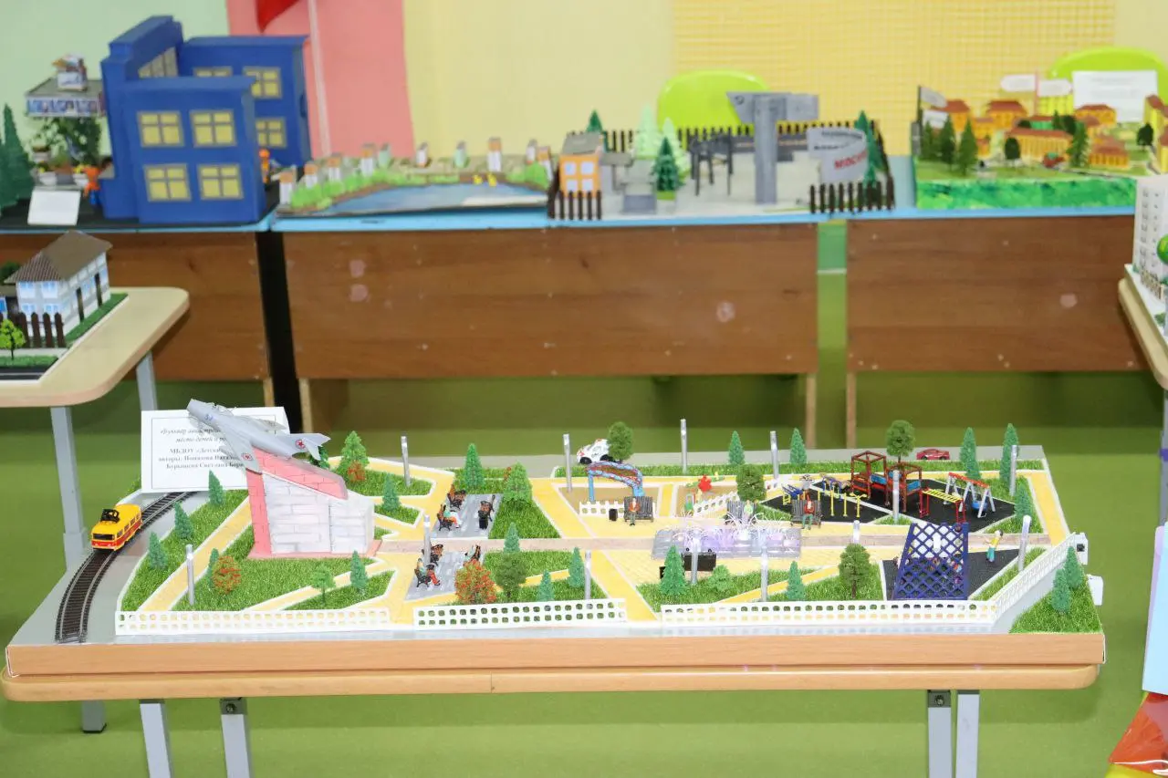 Выставка мини-копий мест Московского района