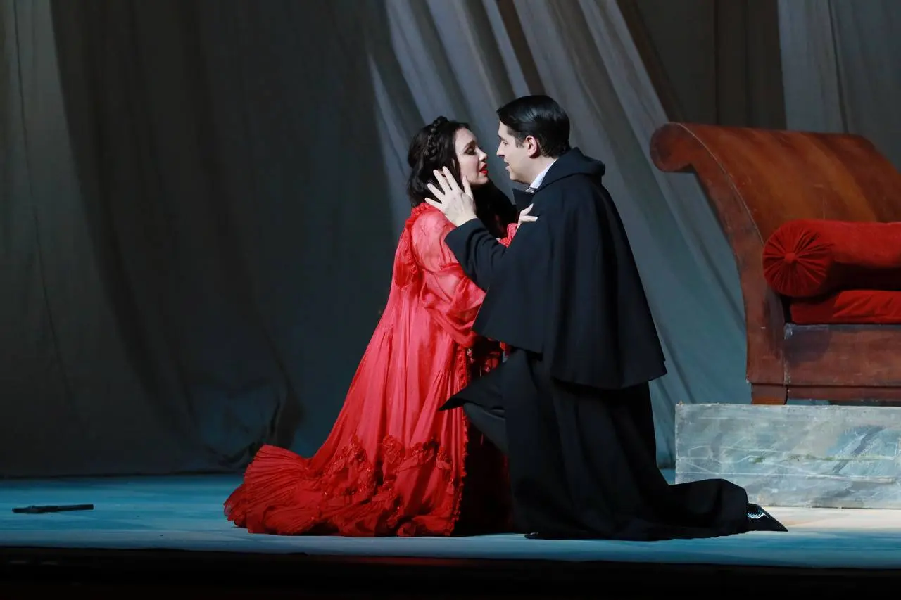 Опера Чародейка по мотивам пьесы Чайковского