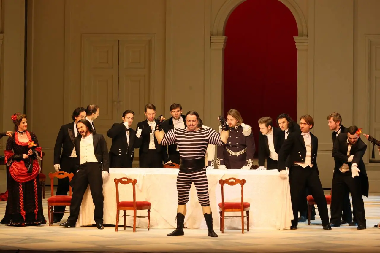 Опера Чародейка по мотивам пьесы Чайковского