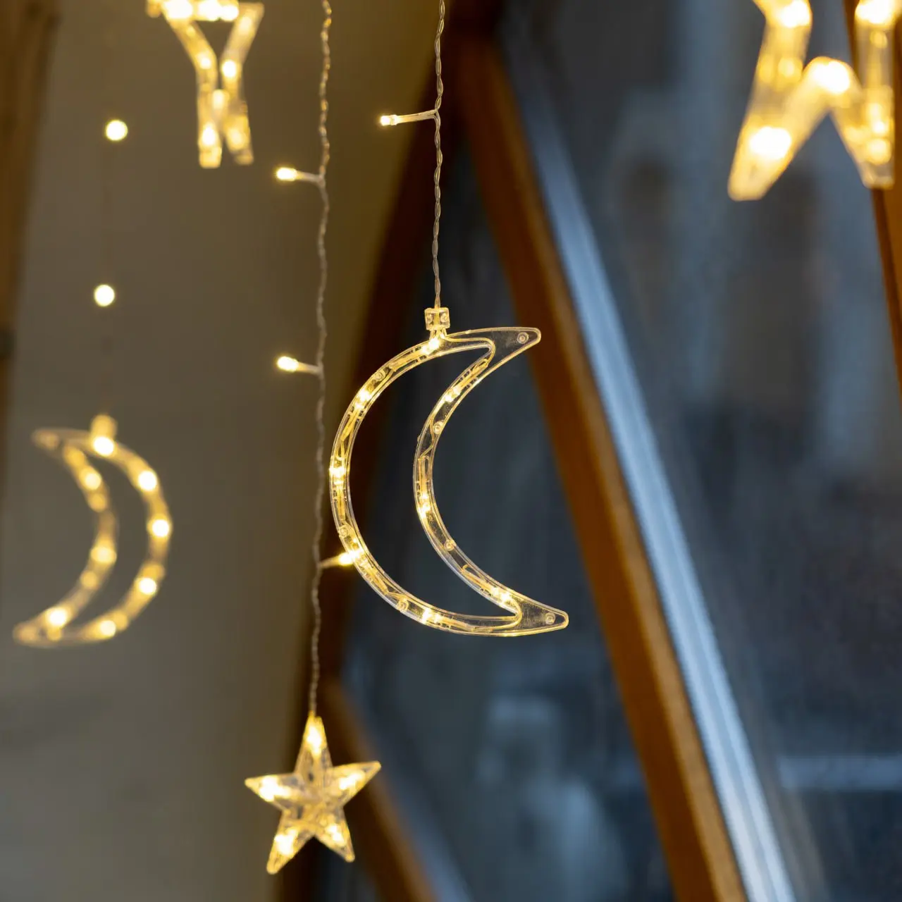 Празднование дня рождения 12 Комнат