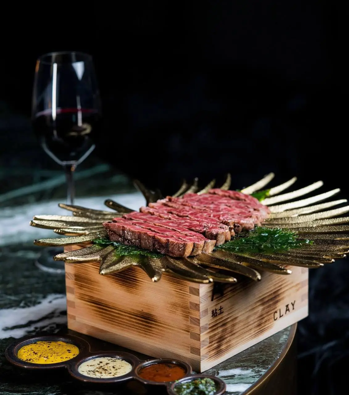 Игра Blue Waters Mafia в ресторане Clay