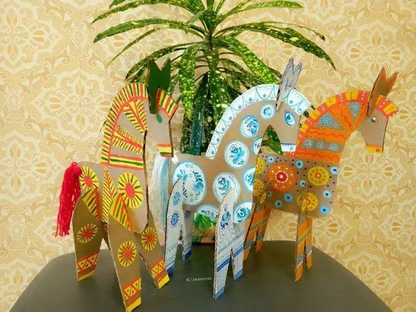 Мастер-класс по созданию новогодней лошадки