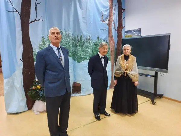 Праздничная новогодняя программа Мелодии зимнего дня