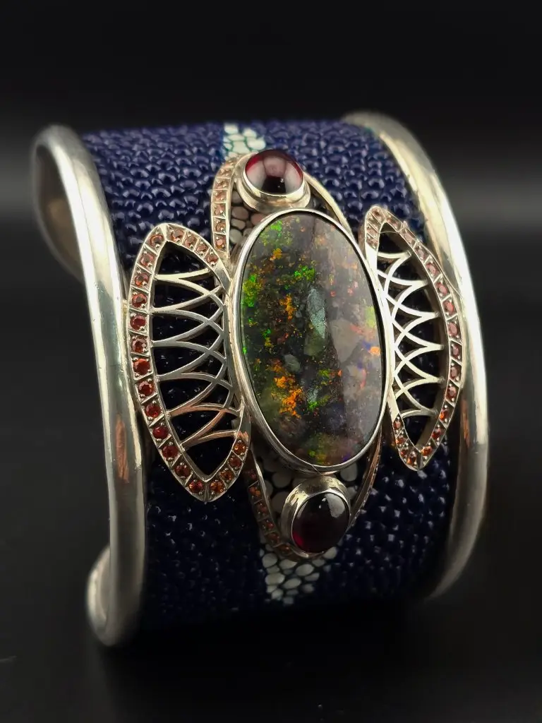 Выставка-ярмарка минералов Симфония самоцветов