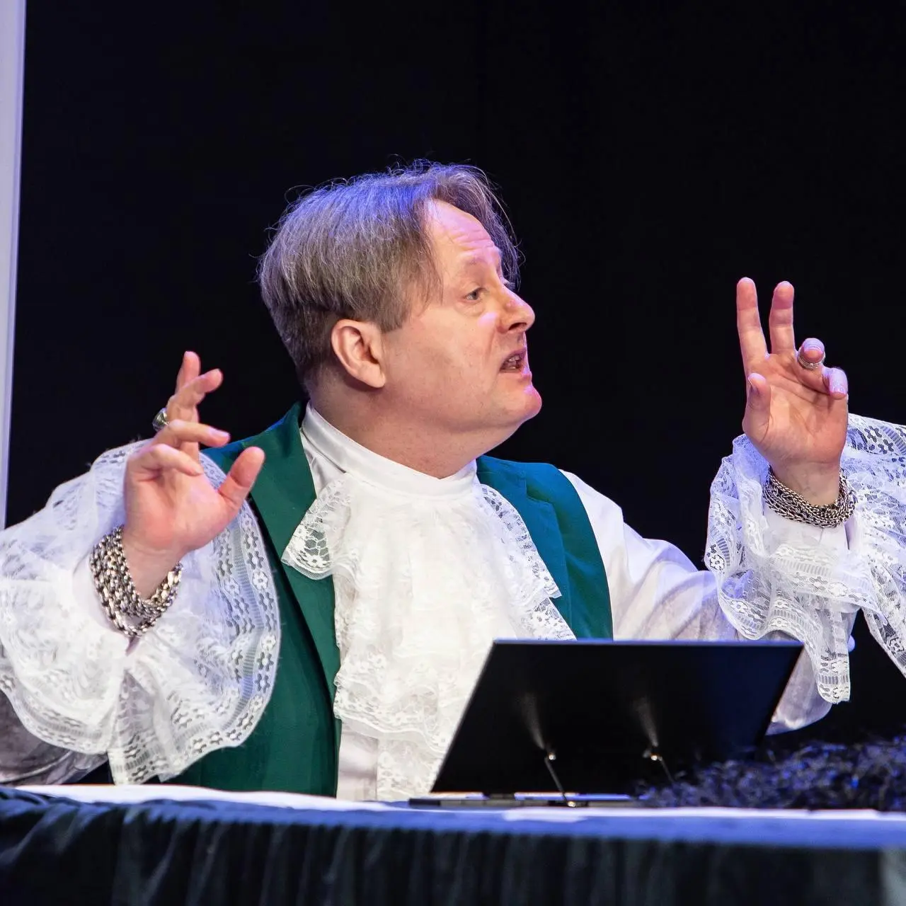 Спектакль Московского театра комедии «Опасный холостяк»