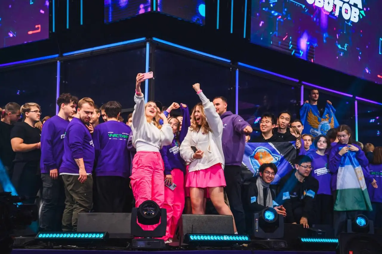 Финал чемпионата по боевой робототехнике «Битва роботов»