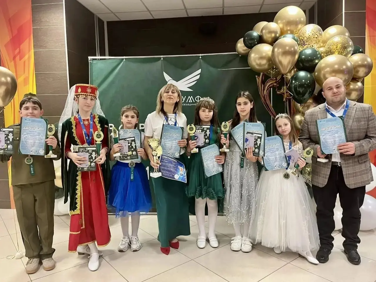 Награждение вокальной студии Дехцаник на Олимпиаде искусств