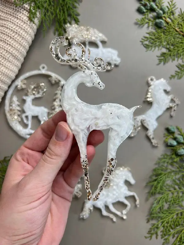 Мастер-класс по изготовлению ёлочных игрушек из эпоксидной смолы