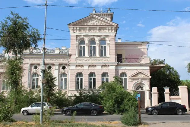 Экскурсия по купеческой набережной