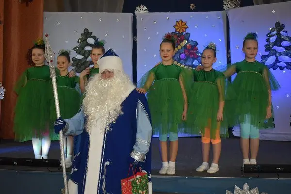 Театрализованная программа по мотивам новогодних традиций