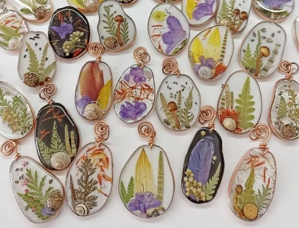 Мастер-класс по изготовлению украшений из ювелирной смолы