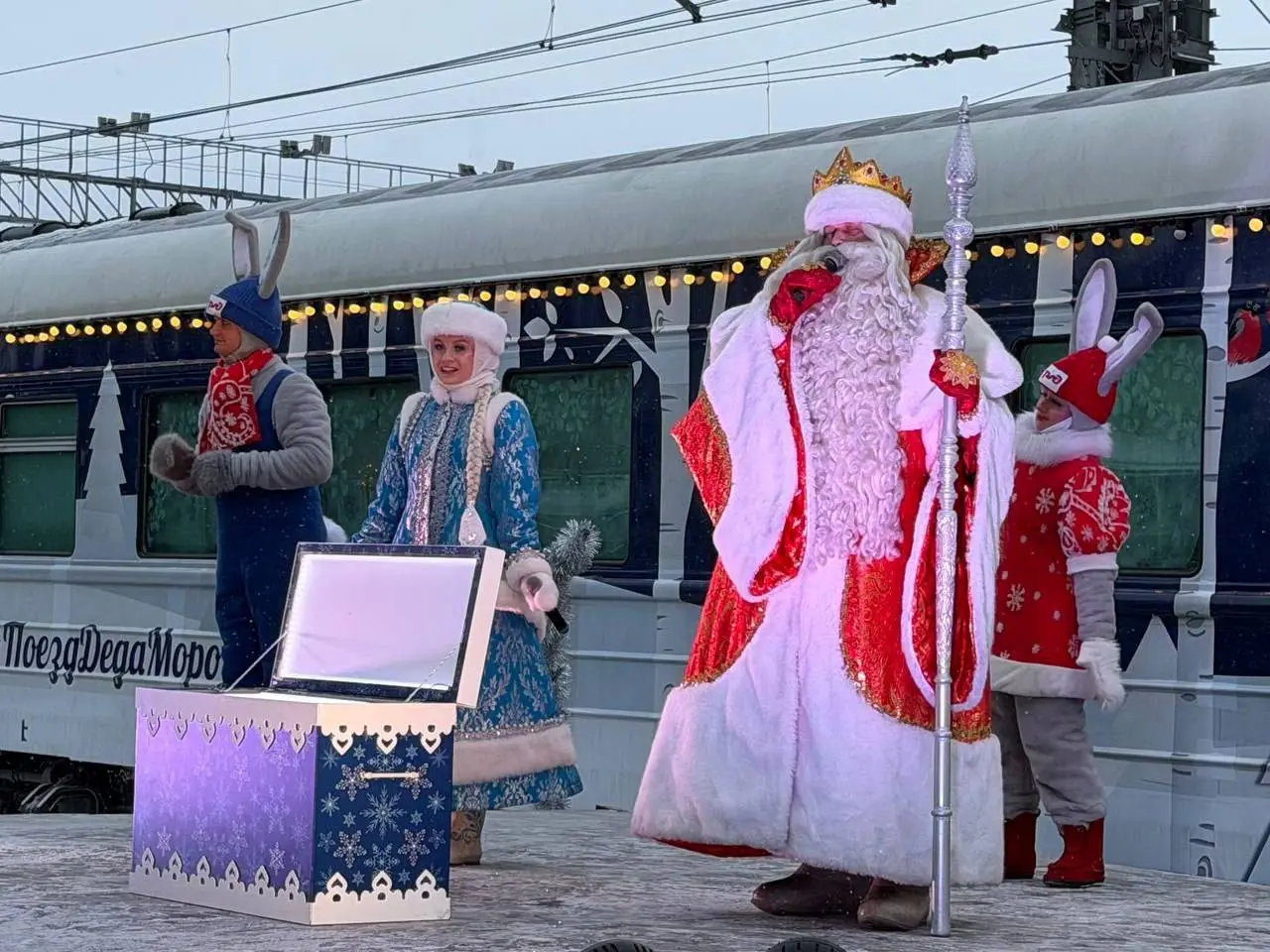 Праздничная программа с Дедом Морозом в Омске