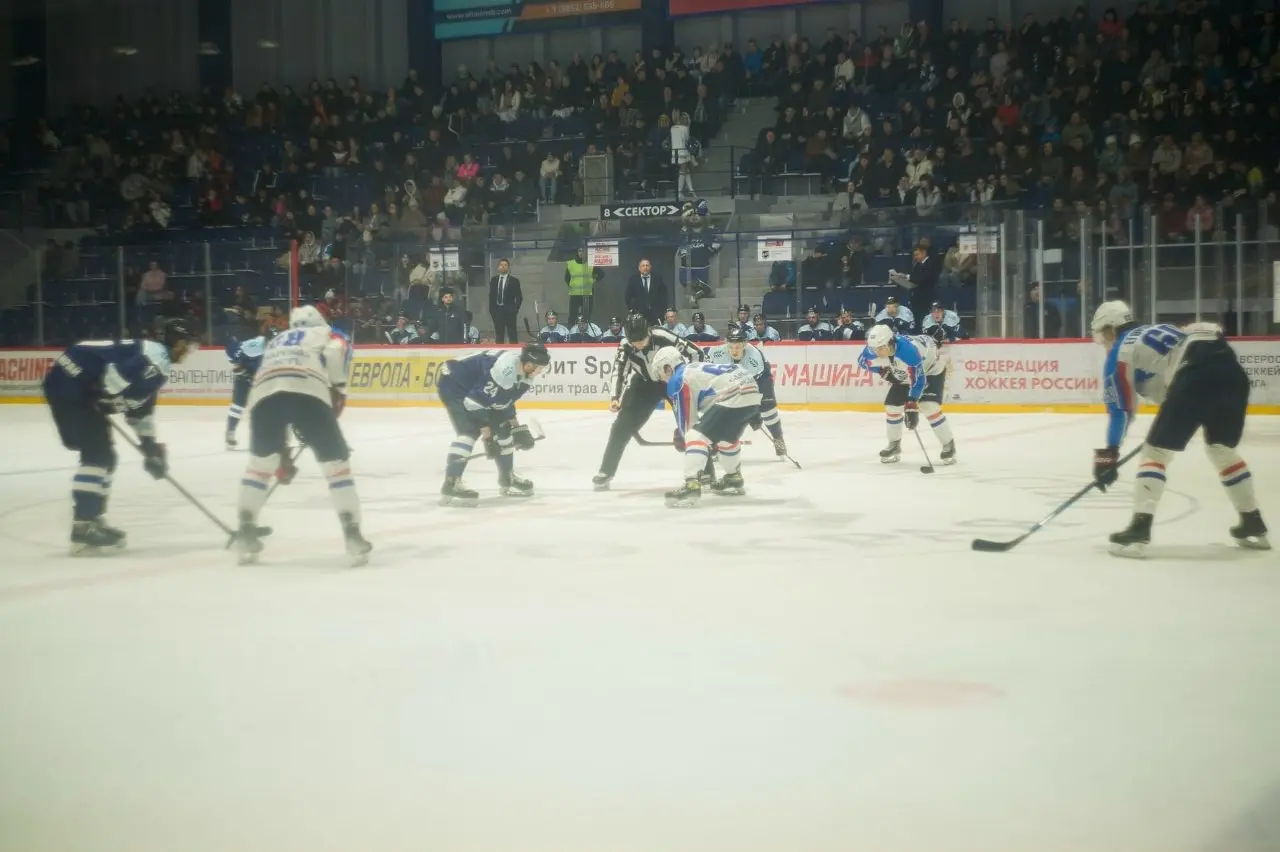 Хоккейные матчи между командами Динамо