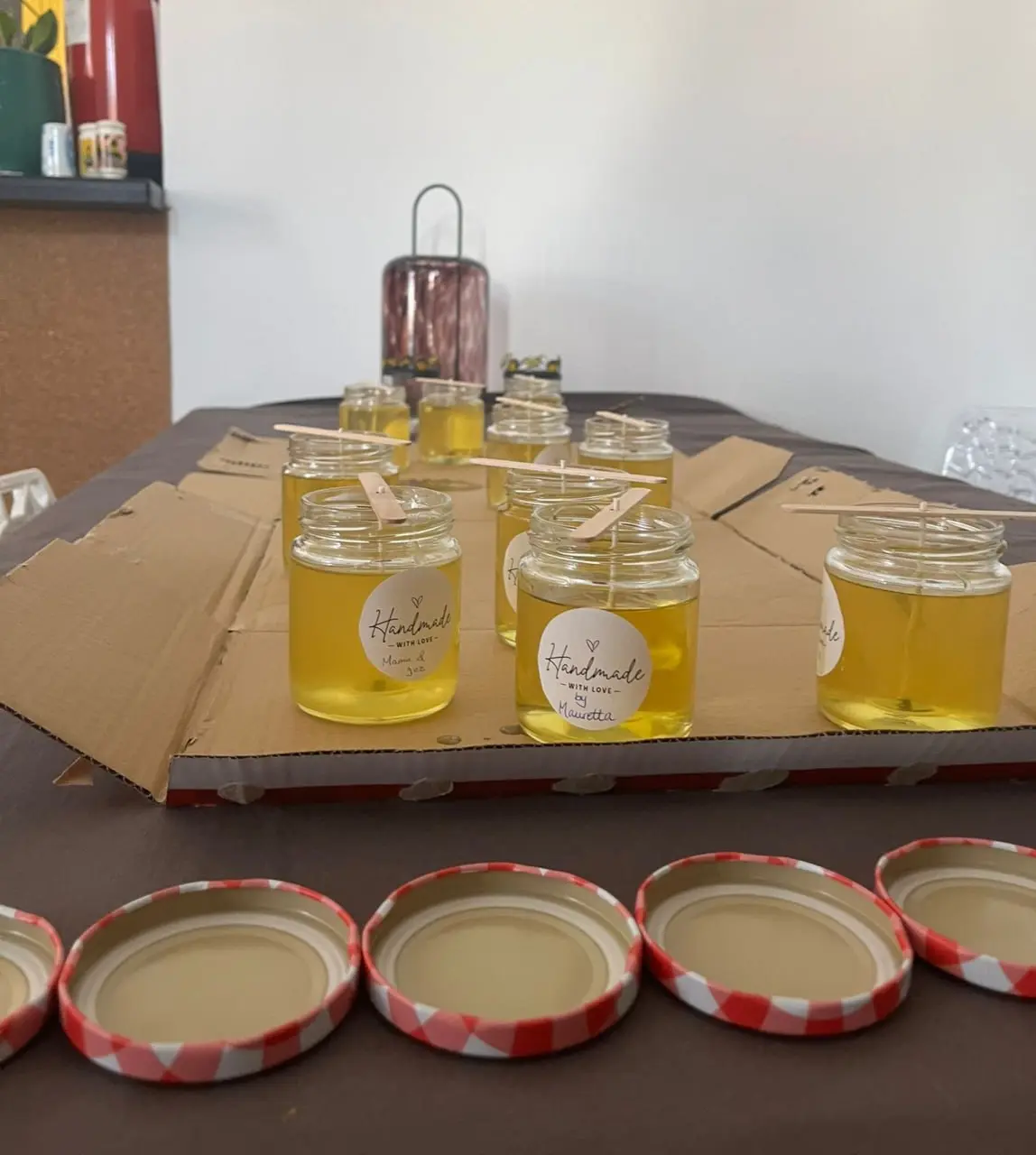 Мастер-класс по созданию массажных свечей