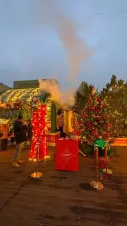 Бесплатная раздача чая из самовара на Тверской площади