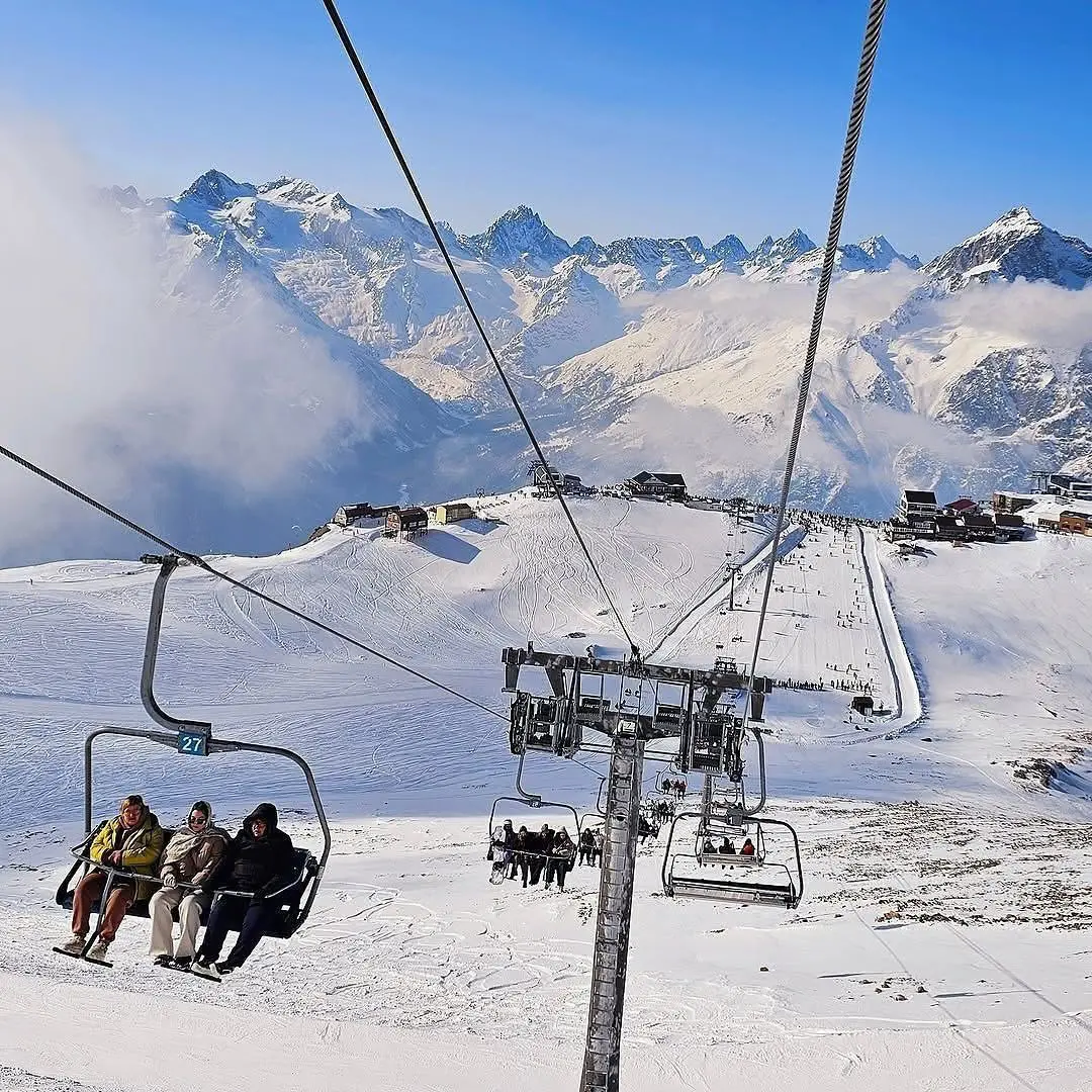 Тур в Домбай на горнолыжный отдых