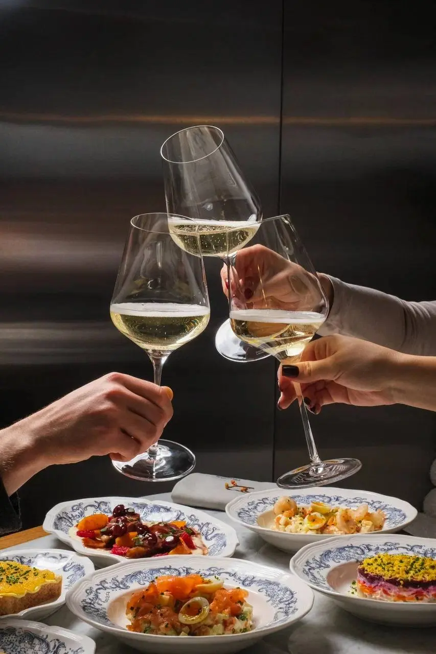 Ужин в преддверии Нового года с икрой