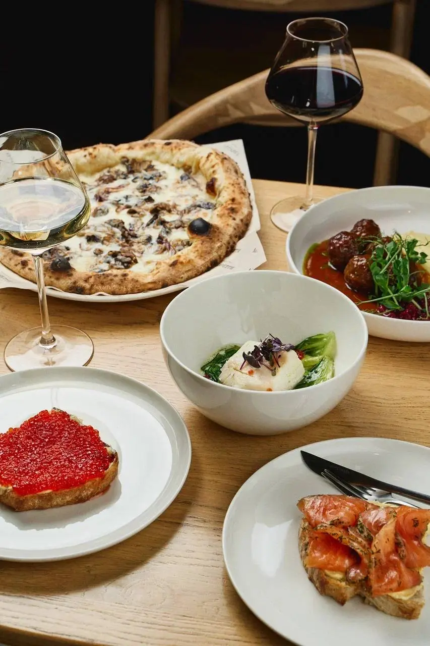 Дегустация новогодней еды в ресторане