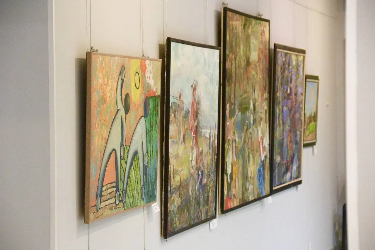 Выставка «Арт — Сенокос» на тему русского искусства