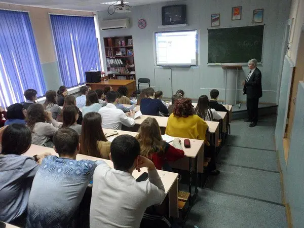 Цикл лекций о жизни и творчестве Велимира Хлебникова