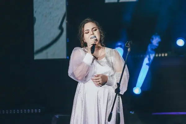 Концерт французского шансона в зимний вечер