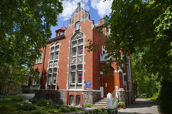 Экскурсия по Северному Амалиенау