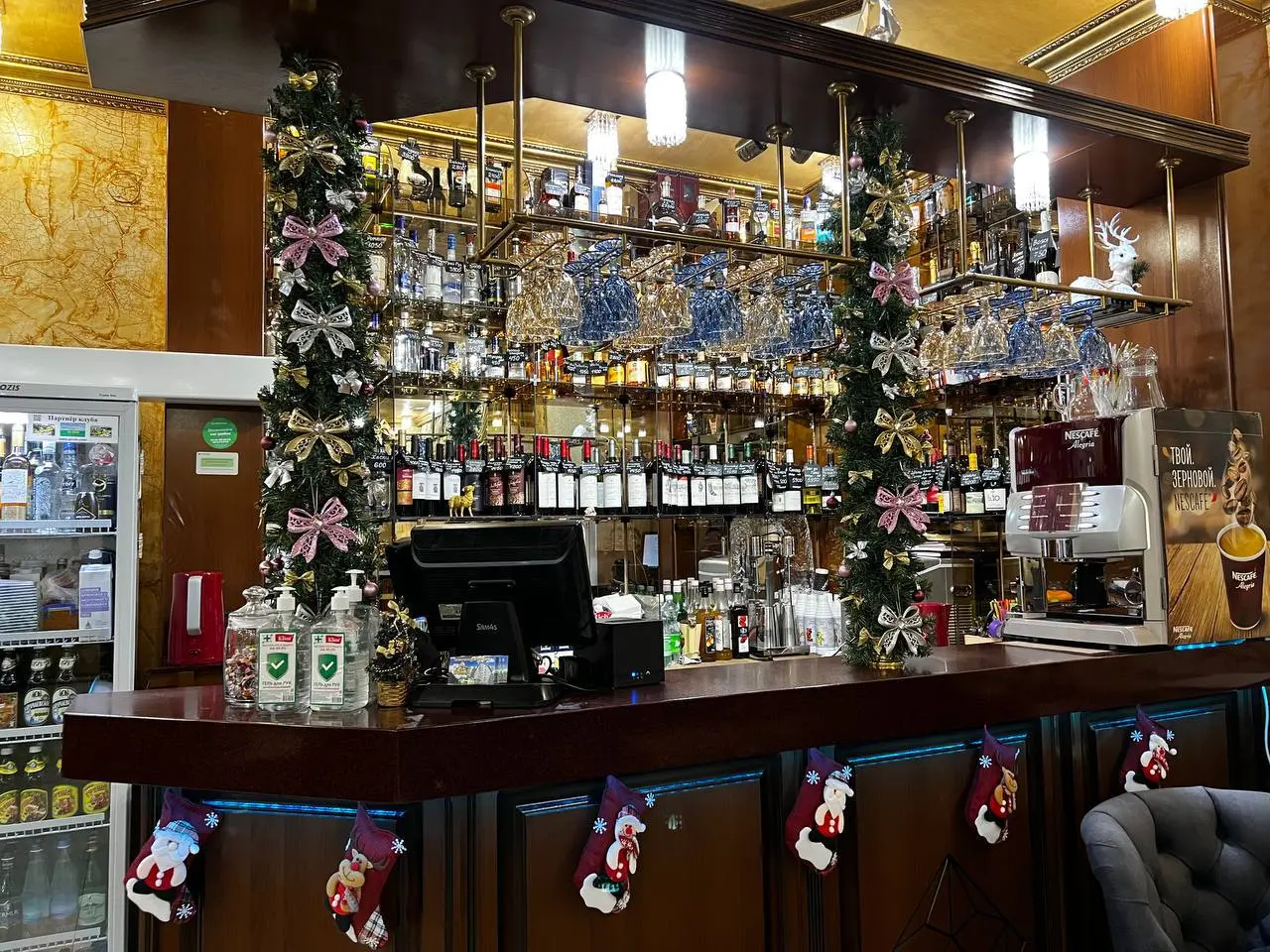 Посещение кафе Кристалл