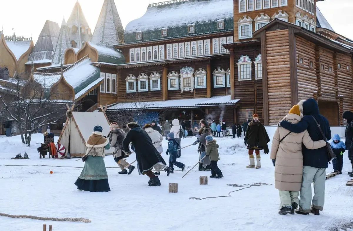 Новогодняя интерактивная программа по традициям зимних праздников