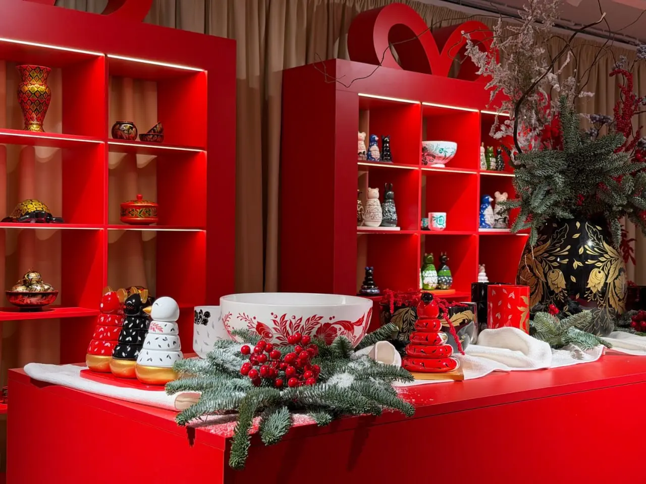 Серия мастер-классов в Новогодней гостиной