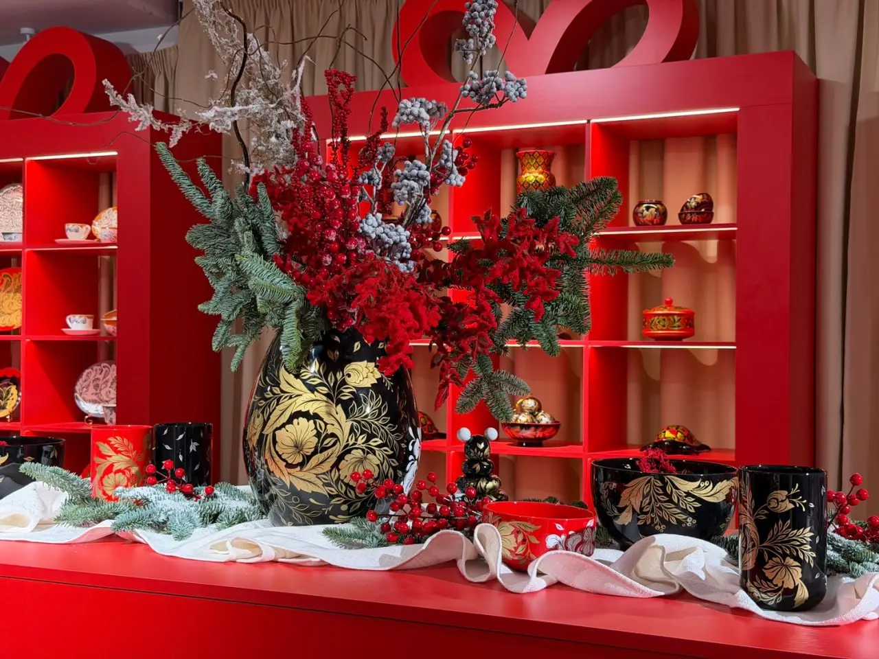 Серия мастер-классов в Новогодней гостиной